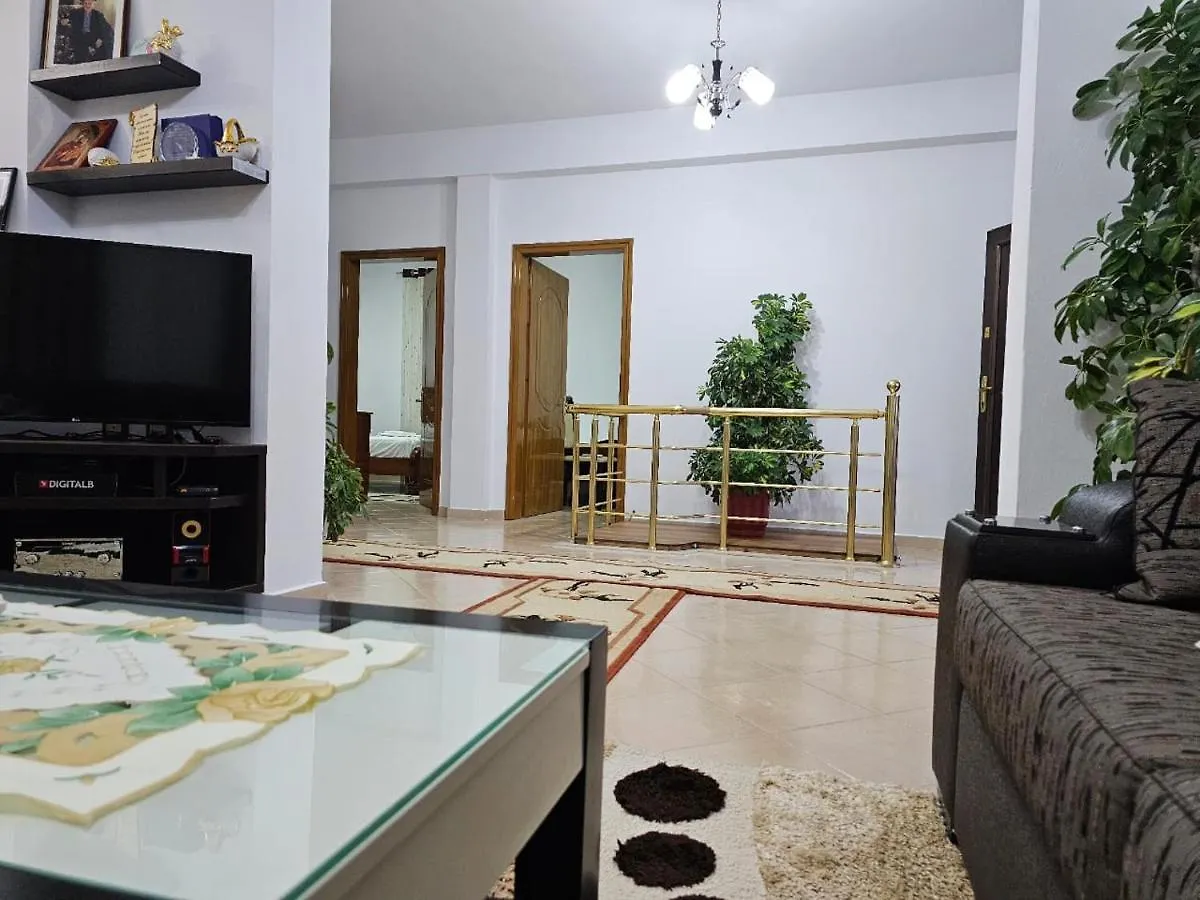 בראט Guesthouse Iljaz